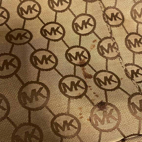 MICHAEL Michael Kors Signature Canvas Tote - Picture 7 of 9